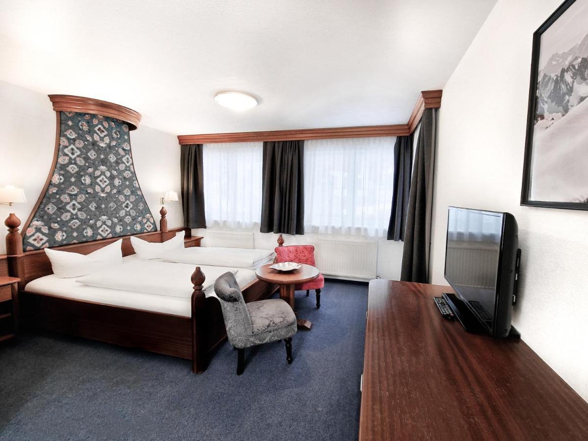Hotel Laerchenhof เคาเนอร์ทาล ภายนอก รูปภาพ