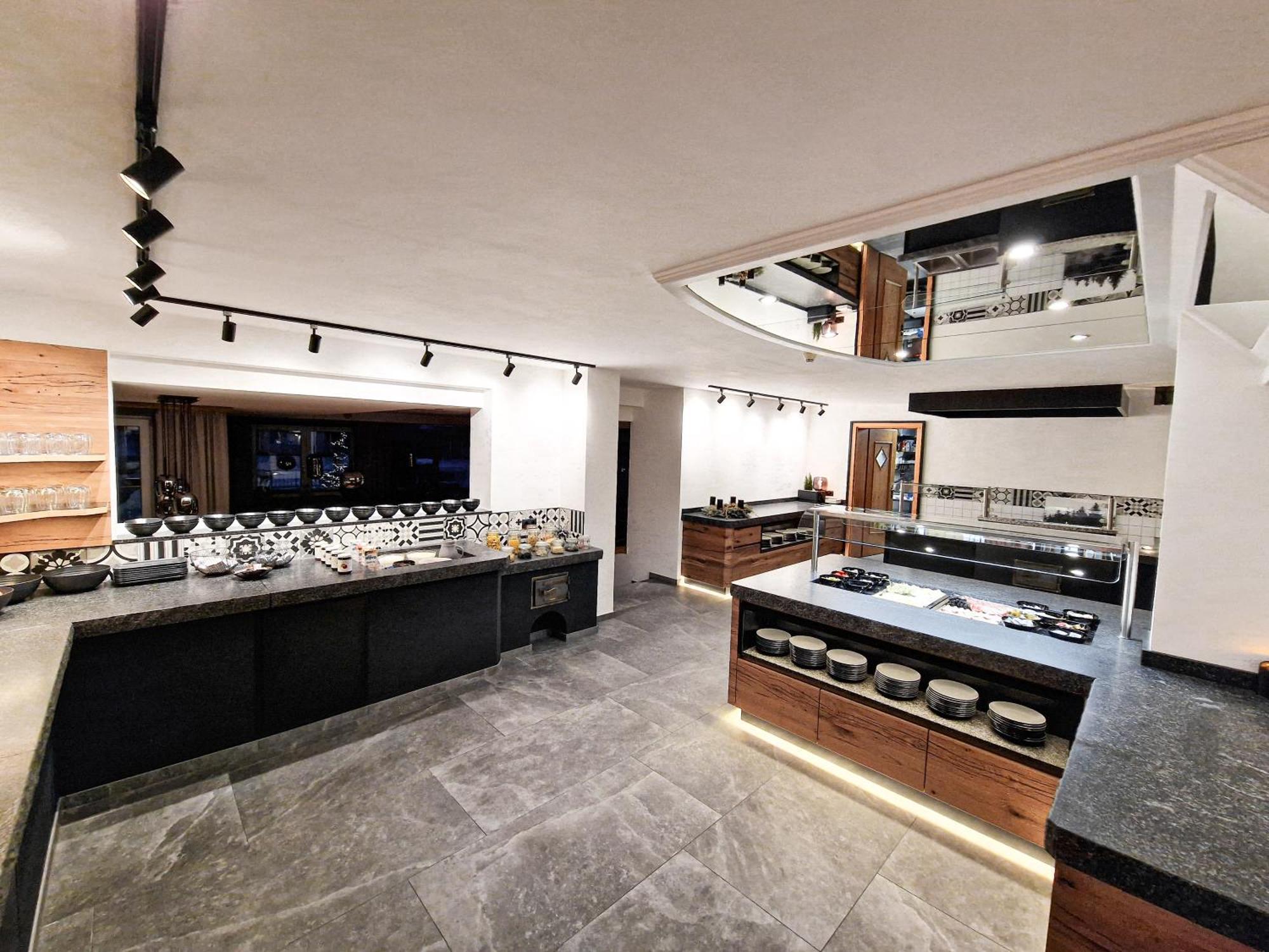 Hotel Laerchenhof เคาเนอร์ทาล ภายนอก รูปภาพ